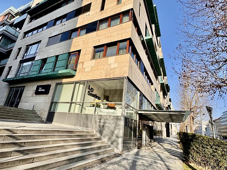 Pronájem bytu 2+kk 65 m² - foto 2