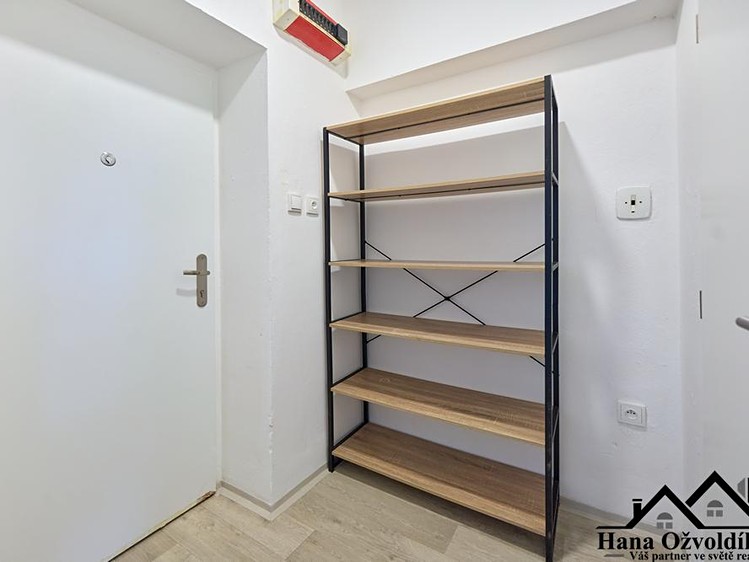 Pronájem bytu 1+kk 20 m² - foto 5
