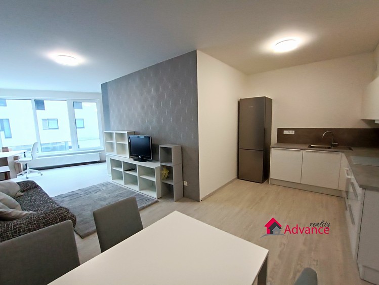 Pronájem bytu 2+kk 54 m² (Jednopodlažní) - foto 3