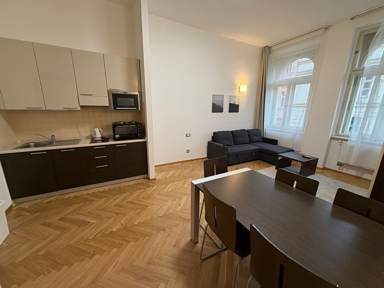 Pronájem bytu 2+kk 49 m² - foto 1