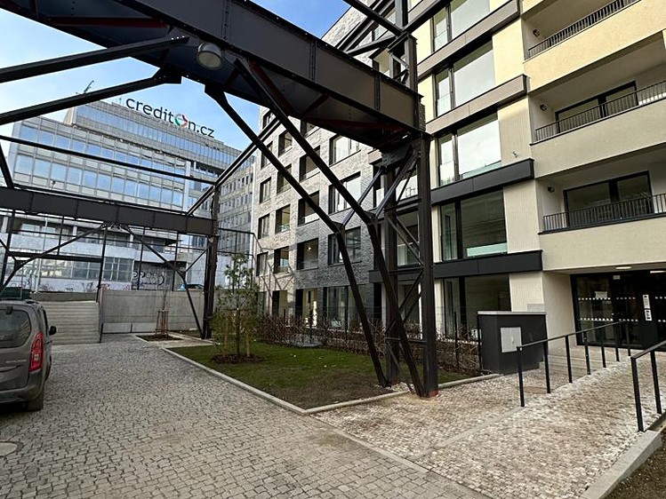 Pronájem bytu 2+kk 54 m² - foto 3