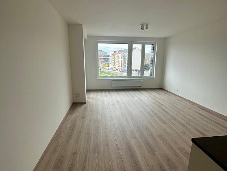 Pronájem bytu 2+kk 54 m² - foto 4