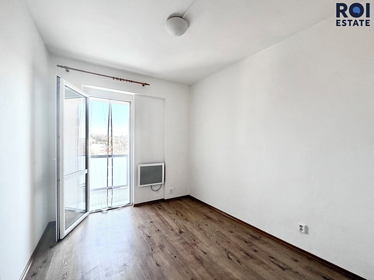 Pronájem bytu 3+kk 48 m² - foto 3