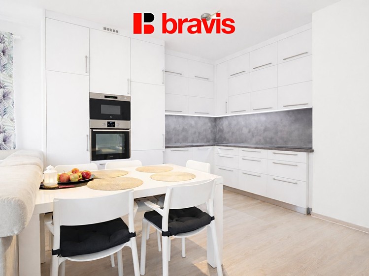 Pronájem bytu 3+kk 87 m² - foto 1