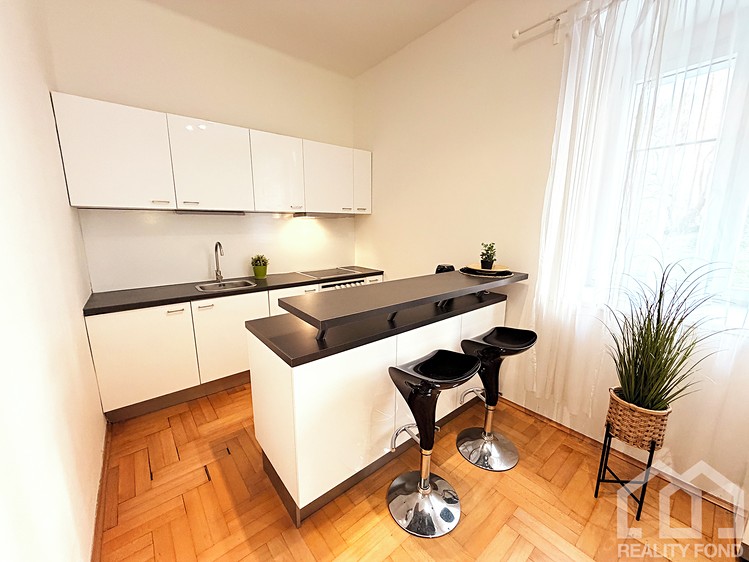 Pronájem bytu 2+kk 46 m² - foto 5