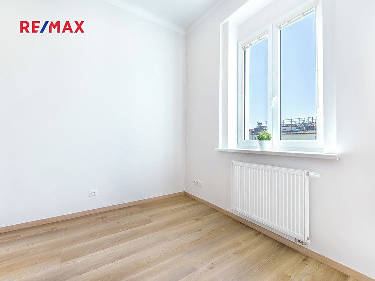 Pronájem bytu 1+kk 27 m² - foto 7