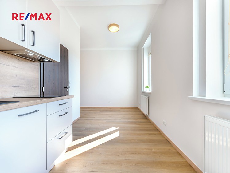 Pronájem bytu 1+kk 27 m² - foto 8