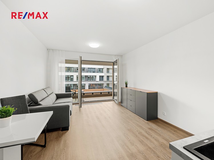 Pronájem bytu 1+kk 33 m² - foto 4