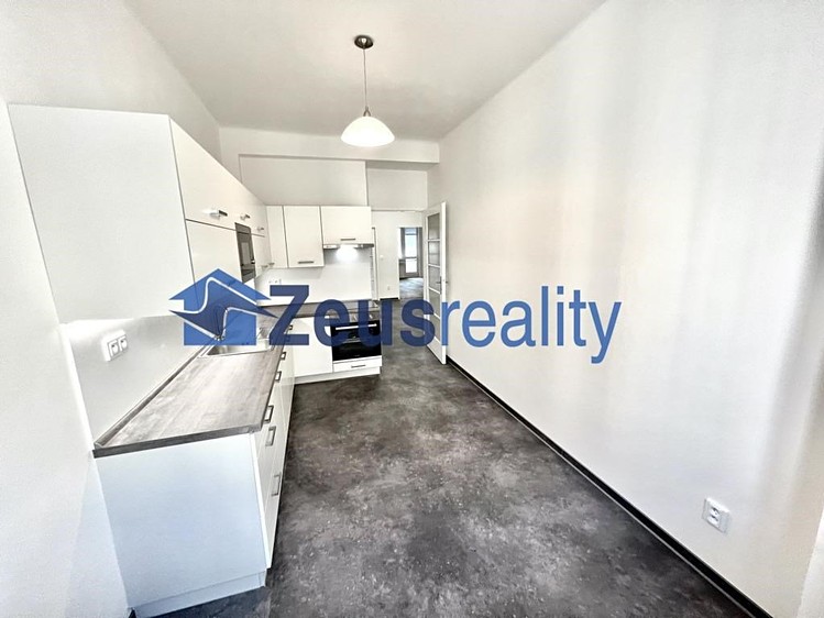 Pronájem bytu 3+1 100 m² - foto 4