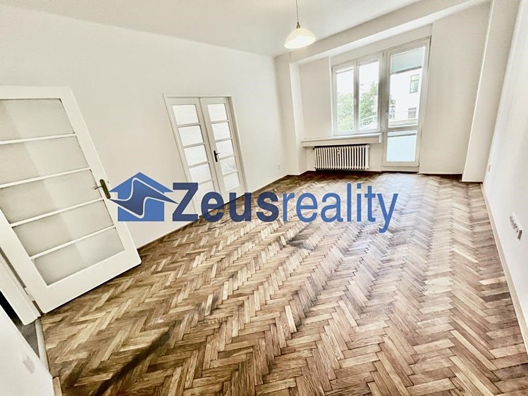 Pronájem bytu 3+1 100 m² - foto 8