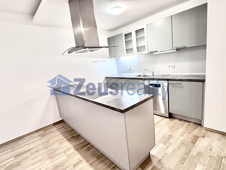 Pronájem bytu 3+kk 84 m² - foto 2