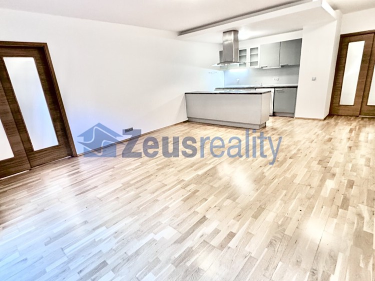 Pronájem bytu 3+kk 84 m² - foto 3