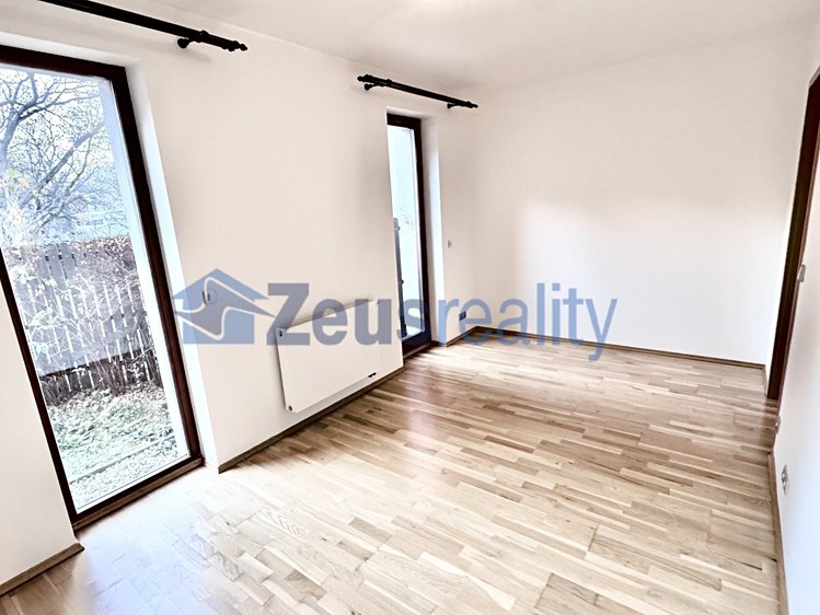 Pronájem bytu 3+kk 84 m² - foto 5