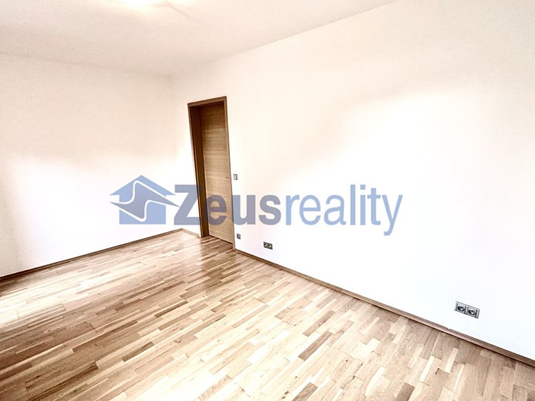Pronájem bytu 3+kk 84 m² - foto 6
