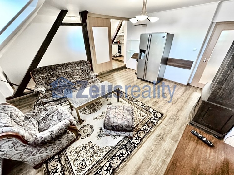 Pronájem bytu 3+1 92 m² - foto 5