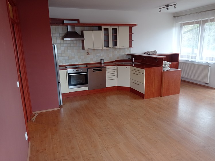 Pronájem bytu 3+kk 72 m² - foto 1