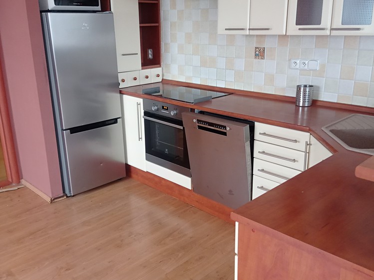 Pronájem bytu 3+kk 72 m² - foto 5