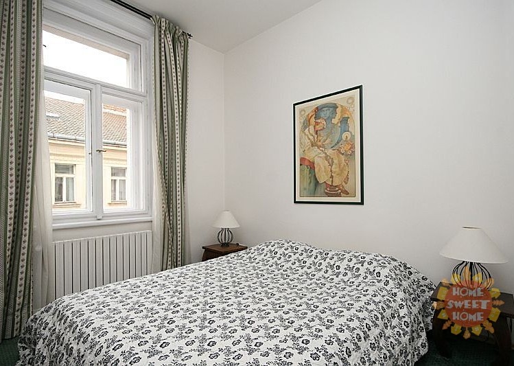 Pronájem bytu 3+kk 87 m² - foto 3
