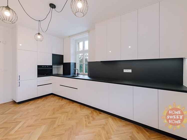 Pronájem bytu 3+1 137 m² - foto 7