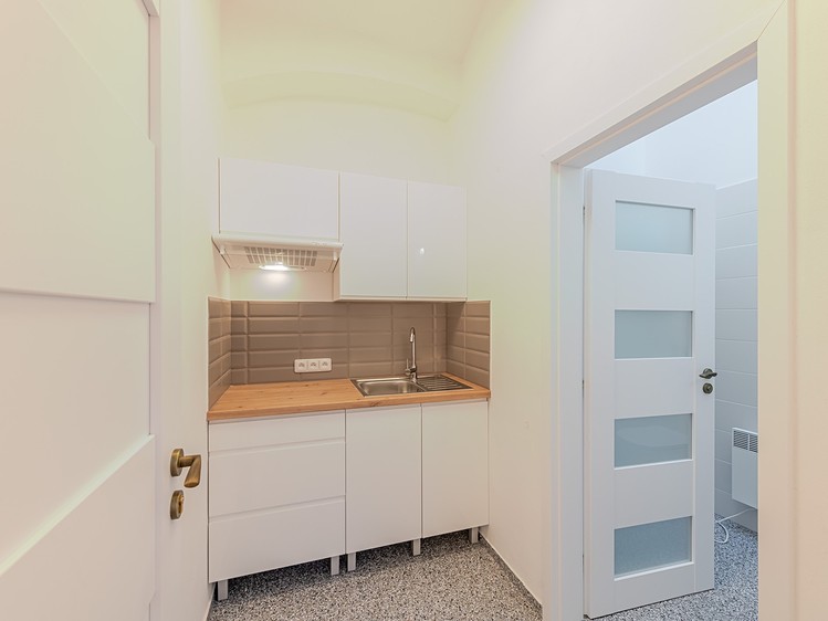 Pronájem bytu 2+kk 50 m² - foto 4