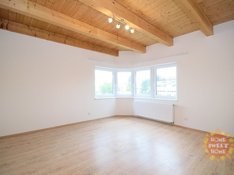 Pronájem bytu 3+kk 67 m² - foto 2