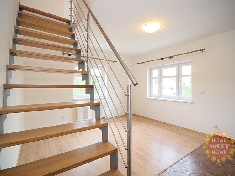 Pronájem bytu 3+kk 67 m² - foto 4