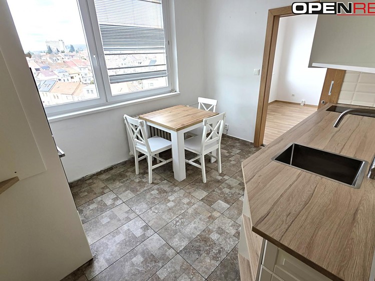 Pronájem bytu 3+1 70 m² (Jednopodlažní) - foto 4