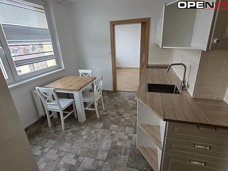 Pronájem bytu 3+1 70 m² (Jednopodlažní) - foto 5
