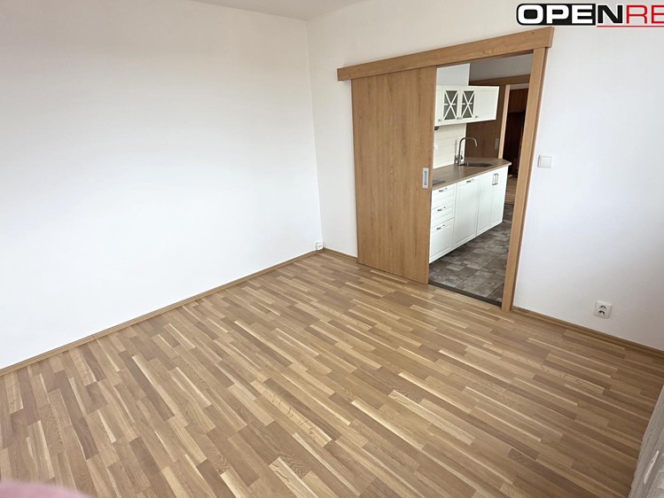 Pronájem bytu 3+1 70 m² (Jednopodlažní) - foto 8