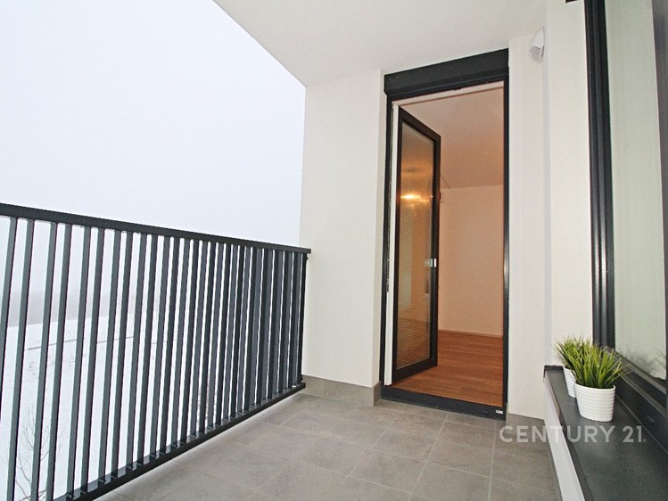Pronájem bytu 2+kk 53 m² - foto 2