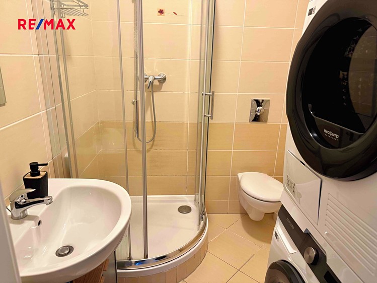 Pronájem bytu 1+kk 32 m² - foto 5