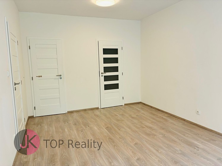 Pronájem bytu 2+kk 59 m² - foto 8