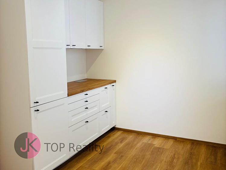 Pronájem bytu 1+1 34 m² - foto 5