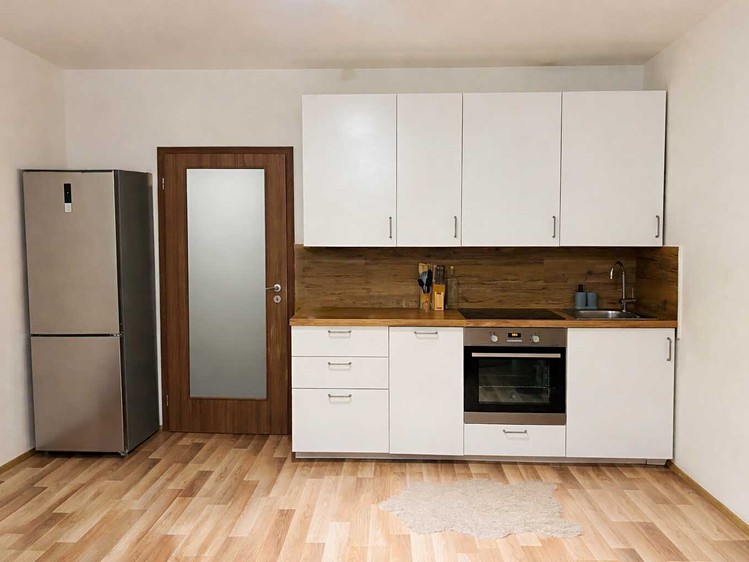 Pronájem bytu 1+kk 31 m² - foto 1