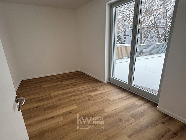 Pronájem bytu 3+kk 87 m² (Jednopodlažní) - foto 3