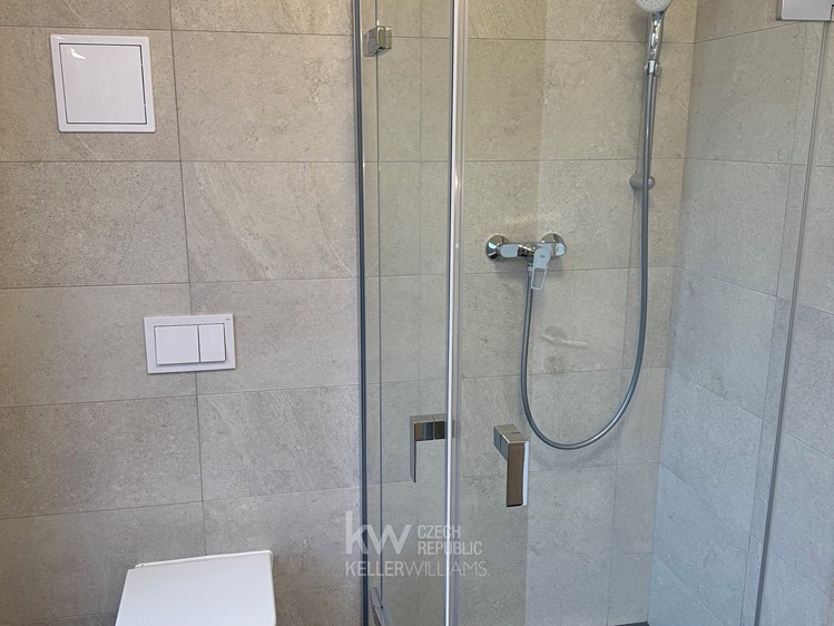 Pronájem bytu 3+kk 87 m² (Jednopodlažní) - foto 4