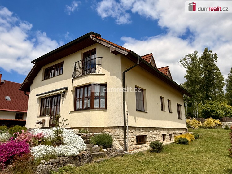 Prodej vily 390 m², pozemek 934 m² - foto 3