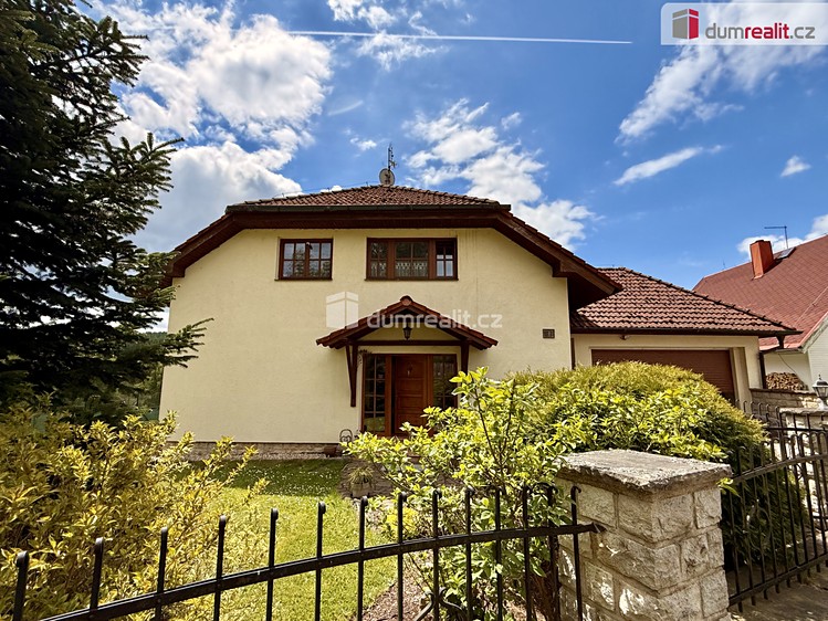 Prodej vily 390 m², pozemek 934 m² - foto 4