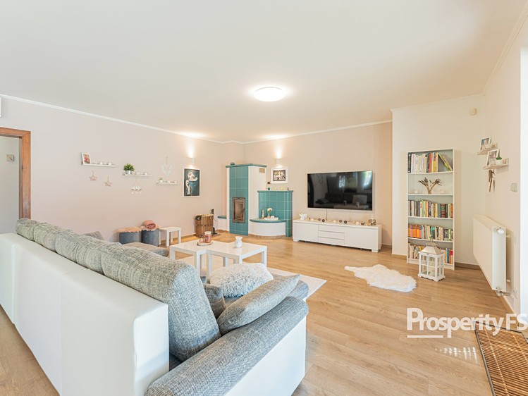 Prodej rodinného domu 169 m², pozemek 1 152 m² - foto 8