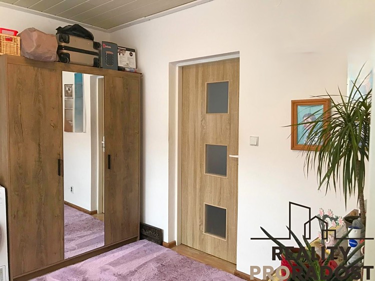 Prodej rodinného domu 200 m², pozemek 791 m² - foto 8