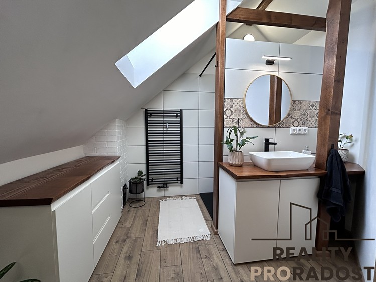 Prodej rodinného domu 160 m², pozemek 217 m² - foto 6