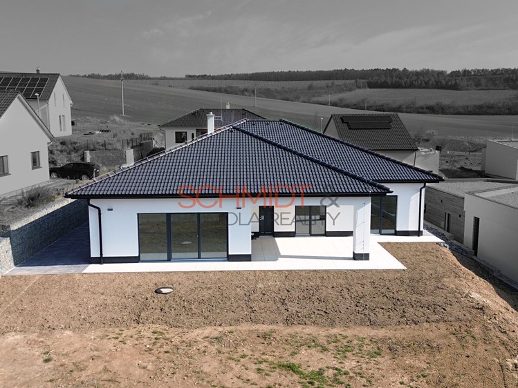 Prodej rodinného domu 196 m², pozemek 748 m² - foto 5
