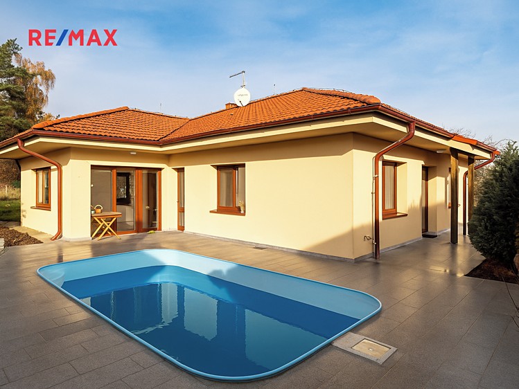 Prodej rodinného domu 121 m², pozemek 629 m² - foto 3