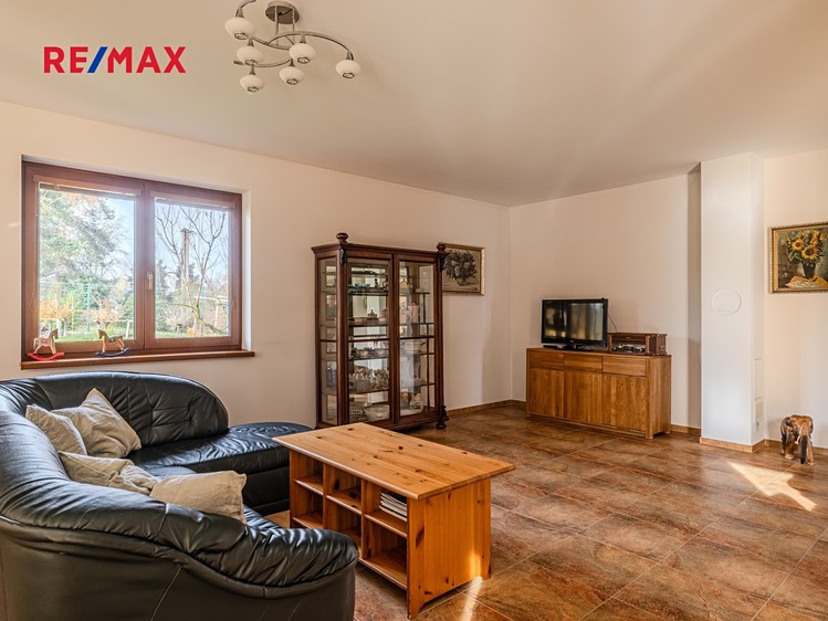Prodej rodinného domu 121 m², pozemek 629 m² - foto 7