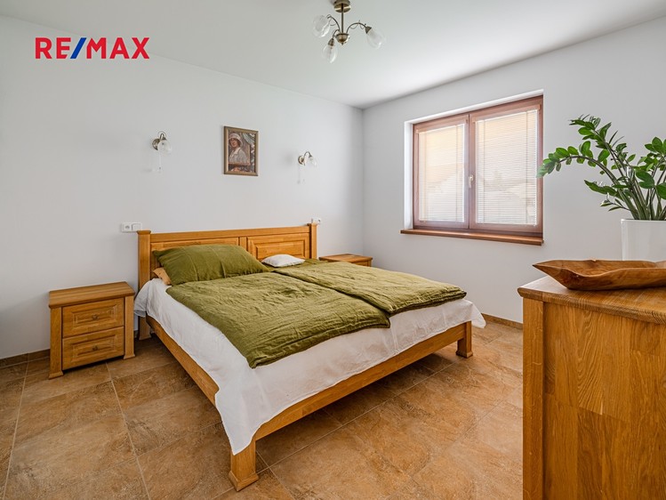 Prodej rodinného domu 121 m², pozemek 629 m² - foto 8