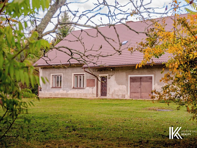 Prodej rodinného domu 218 m², pozemek 1 364 m² - foto 2