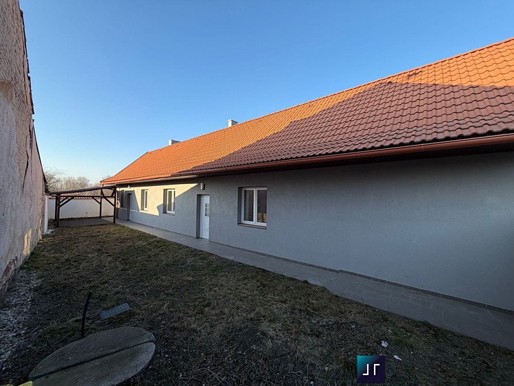 Prodej rodinného domu 100 m², pozemek 244 m² - foto 3