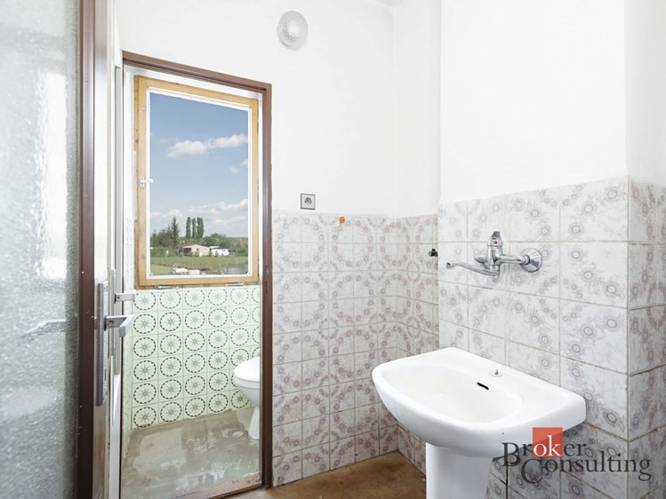 Prodej rodinného domu 141 m², pozemek 490 m² - foto 8
