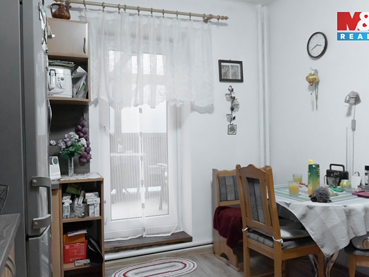 Prodej rodinného domu 198 m², pozemek 821 m² - foto 5