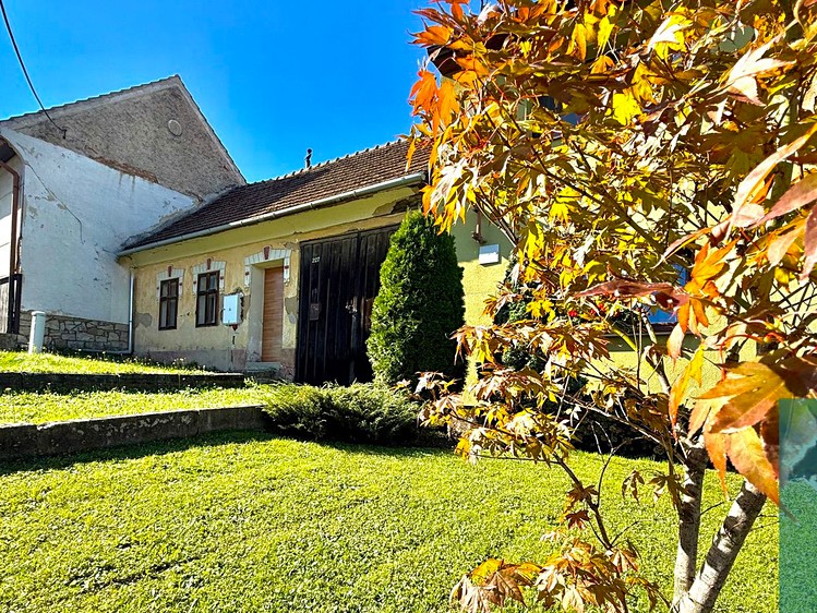 Prodej rodinného domu 91 m², pozemek 855 m² - foto 1